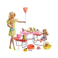 barbie famille coffret pique-nique avec poupée et mini-poupée chelsea, 2 figurines chiots, table et 25 accessoires, jouet pour enfant, gnc61